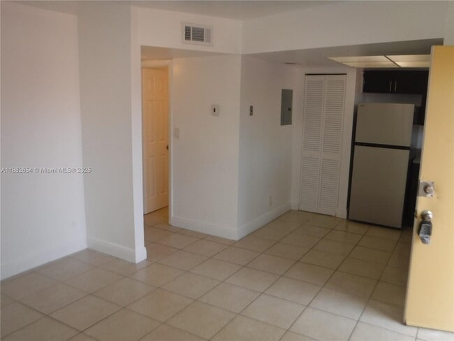 Photo - 101 NE 41st St Unit F107