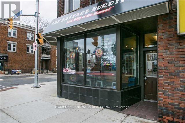 Photo - 2398 Bloor St W