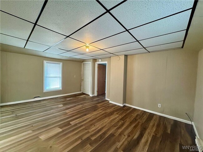 Photo - 341 Upper Front Ave