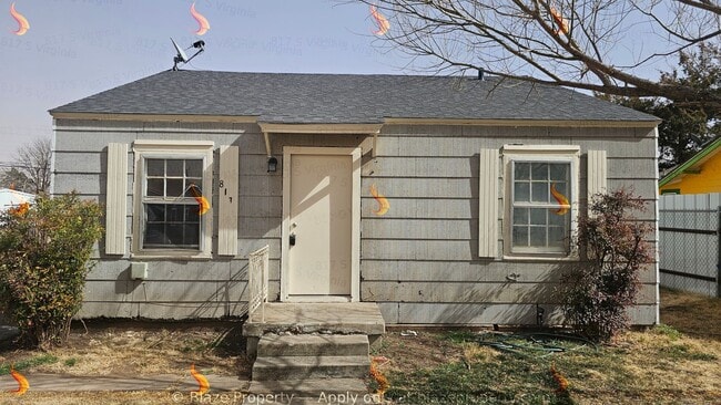 Building Photo - Simple, Functional & Pet-Friendly