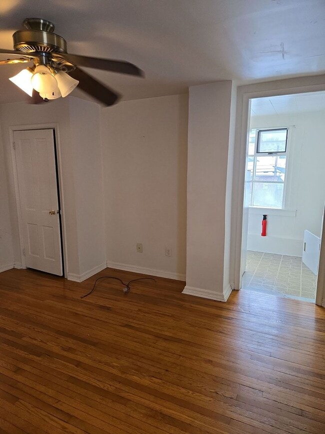 Photo - 115 S Potomac St Unit 115 3