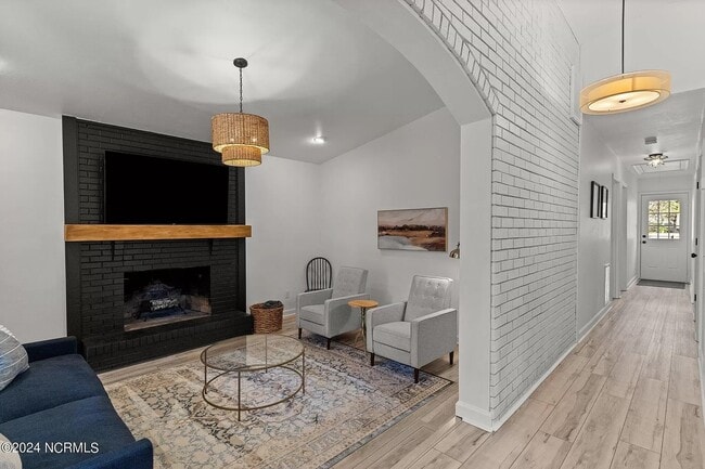 Photo - 308 Stuart Ave