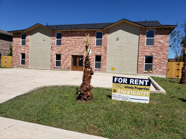 Building Photo - 7576 Windsor Oaks Unit 7578 Rental