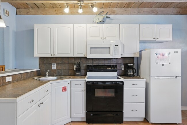 Photo - 1381 S Orlando Ave
