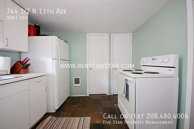 Photo - 744 1/2 N 11th Ave-
