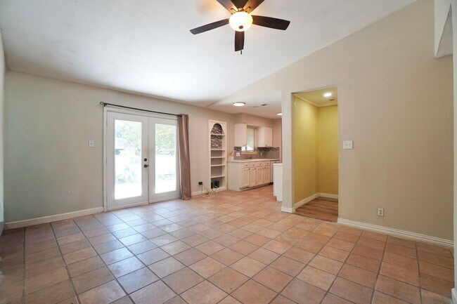 6705 Rockridge Ct