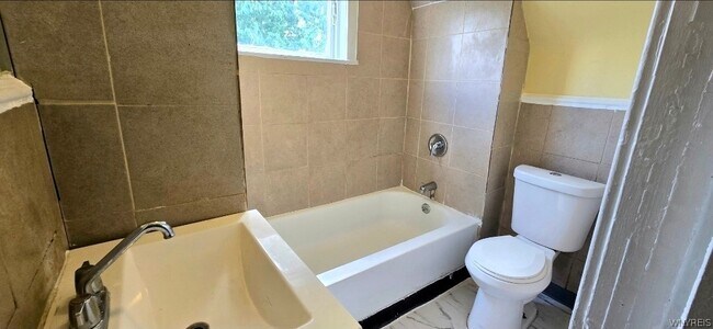Photo - 31 Roma Ave