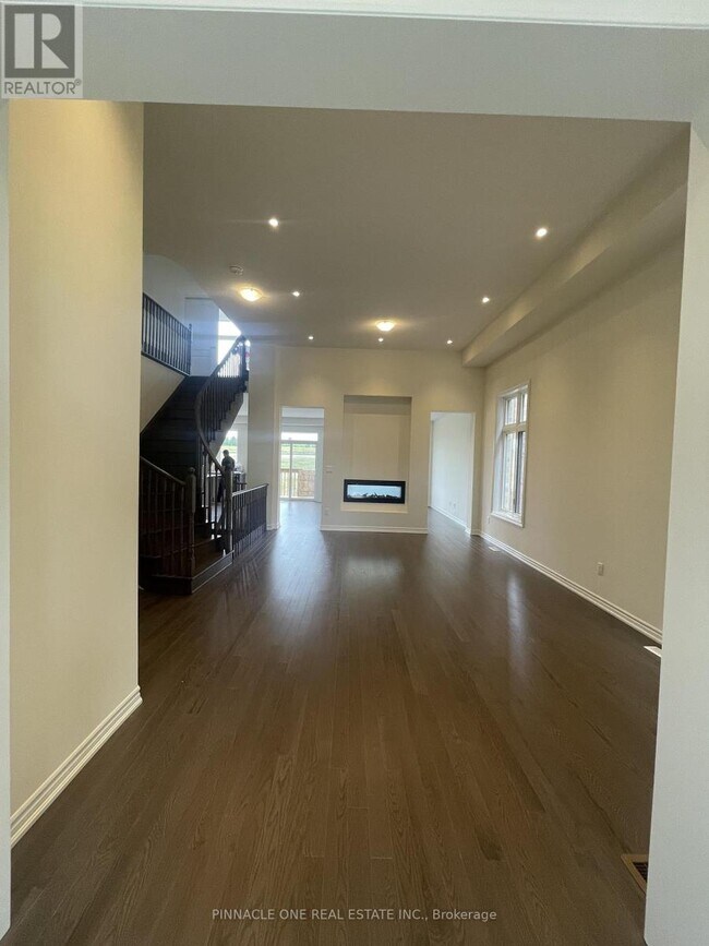 Photo - 913 Rexton Dr