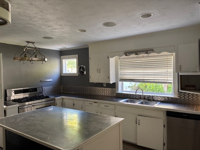 Photo - 201 Connelly St