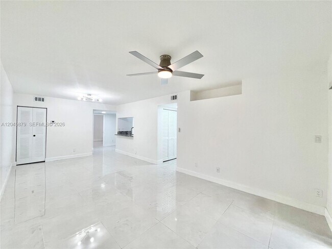 Photo - 842 NW 92nd Ave Unit 842