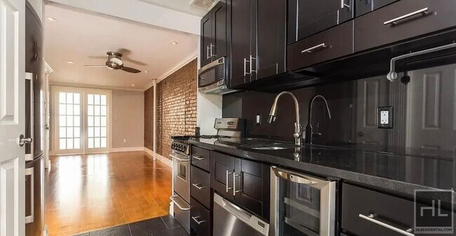 East 7th Street - East 7th Street Apartment Unit 5W