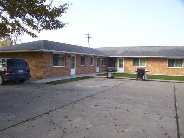 Photo - 833 2nd Pl Apartments