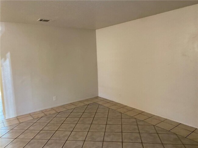 Photo - 11906 Alpheus Ave