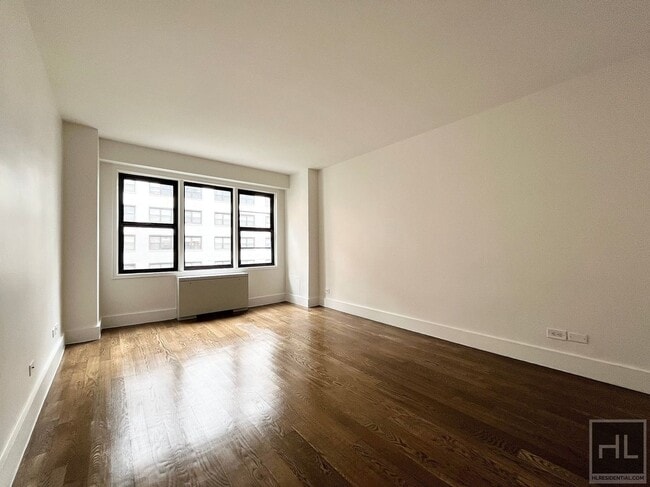 Building Photo - EAST 63 STREET / Spacious Sunlit 1-Bed 1-B... Rental