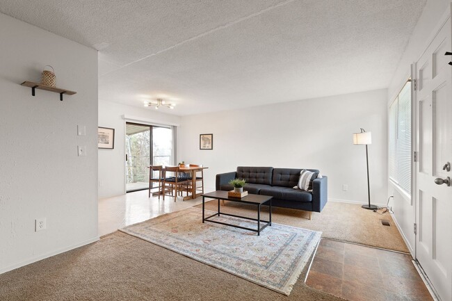 Photo - 345 NE 62nd Ave Unit 345