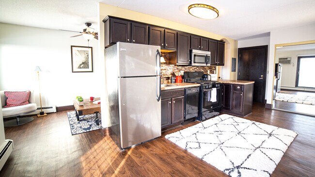 Photo - Tree Tops Apartments