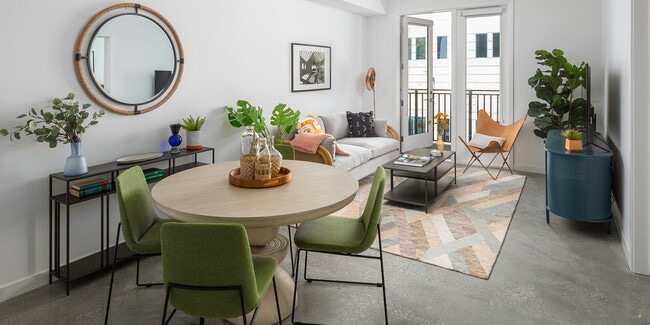 550 Harborfront