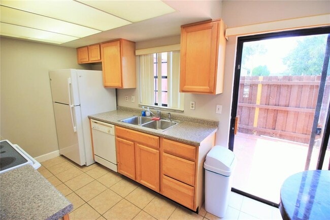 Photo - 7446 Wynnewood Square