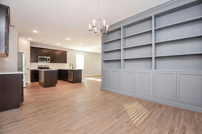 Photo - 17722 Hattusas Ln