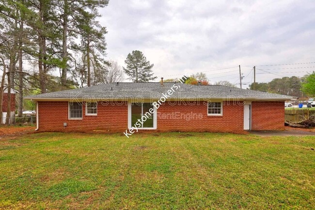 Photo - 5805 Singleton Rd