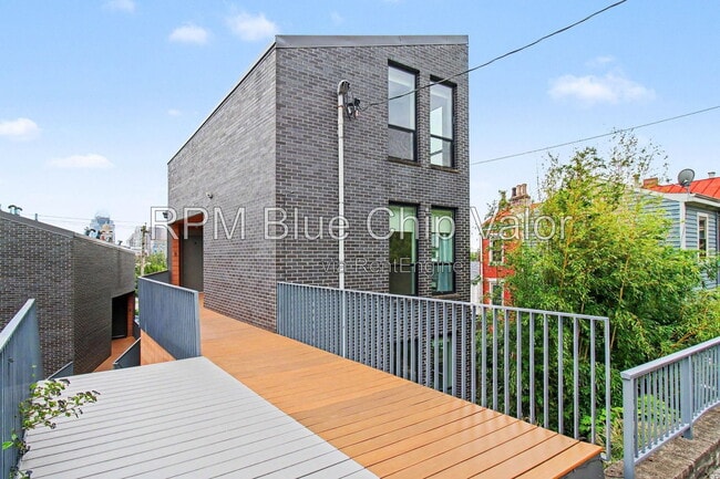 Building Photo - 432 Liberty Hl Unit B