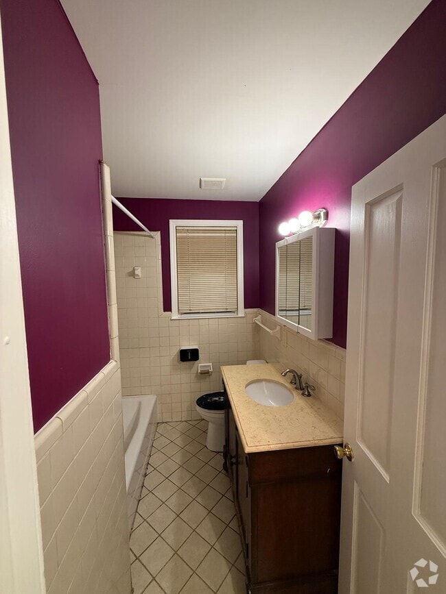 Building Photo - 2361 Cate St Rental