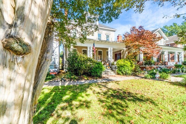 Photo - 712 Maury Ave