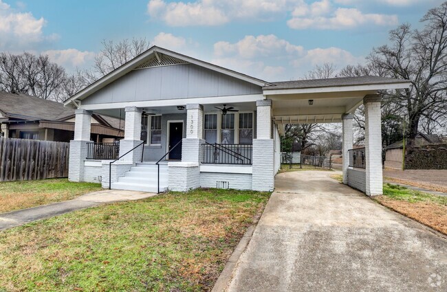 Building Photo - 2 Bedroom 1 Bathroom House