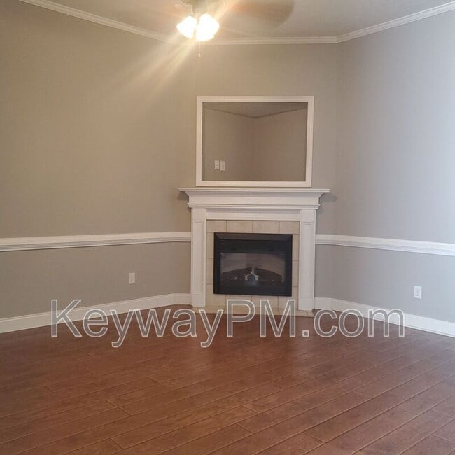 Photo - 823 Whispering Willow Ct
