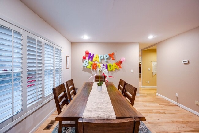 Photo - Luxury Rental: Chef’s Kitchen, Hot Tub & Room to Entertain