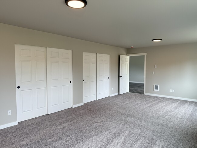 Photo - 4937 Sleater Kinney Rd NE