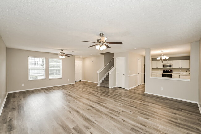 Photo - 807 General Barksdale Dr