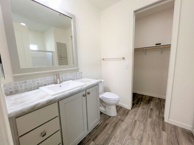 Photo - 2206 S Ellsworth Rd