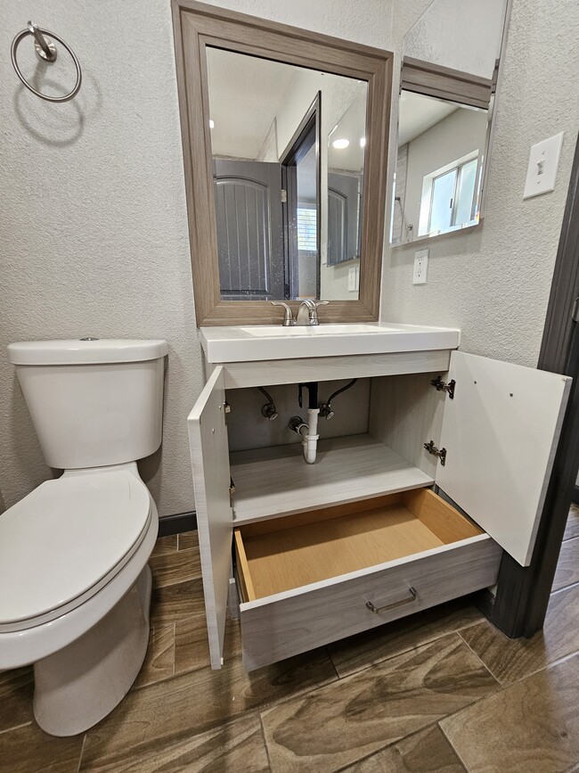 Building Photo - 1766 E Pepper Cir Unit 2