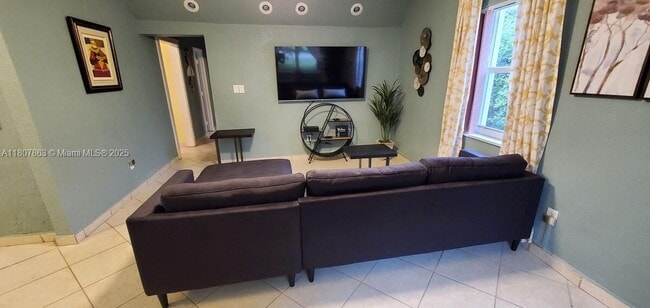 Photo - 1679 NE 175th St