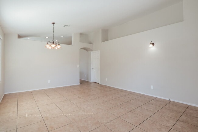 5861 W Agave Bloom Ln