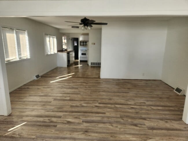 Photo - 1400 Woodlawn Beach