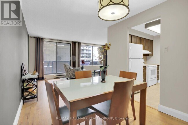 Photo - 470 Laurier Ave W Unit 503