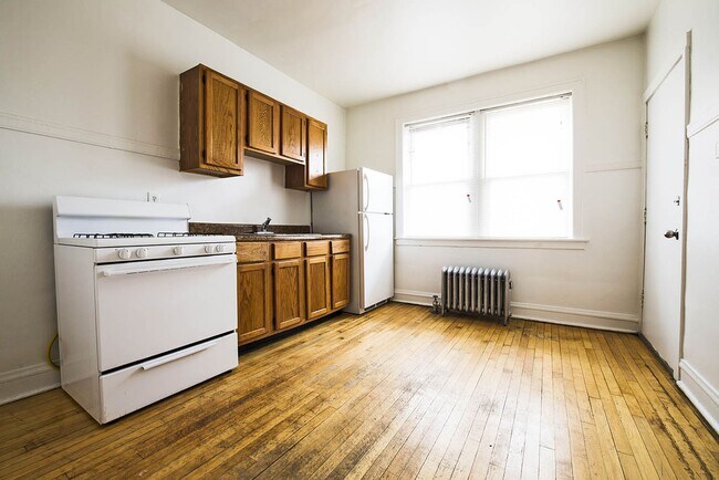 6401 S California