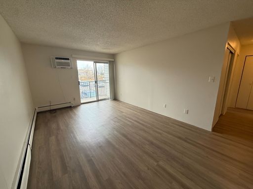 Photo - Nice 1 Bedroom 1 Bathroom Condo in Golden with Pool!! Available NOW!!