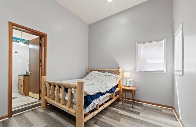 Photo - 669 Modesto St Unidad B