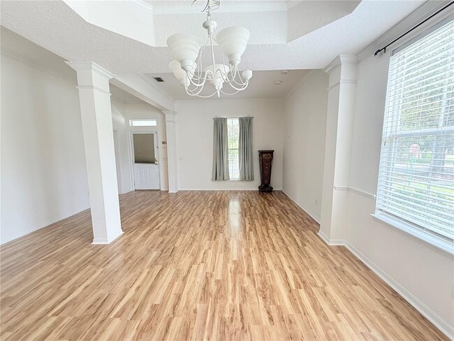 Photo - 902 Waterside Dr