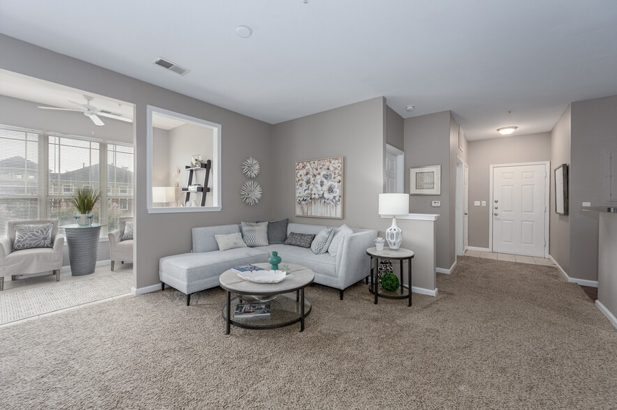 Open Living Area with Nine Foot Ceilings
