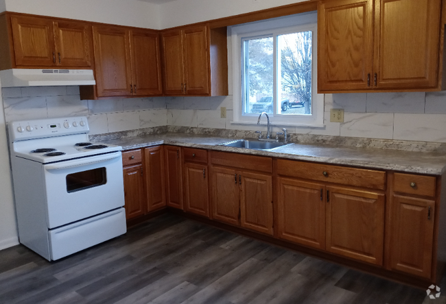 Building Photo - 3 A Saybrook Dr Unit A Rental