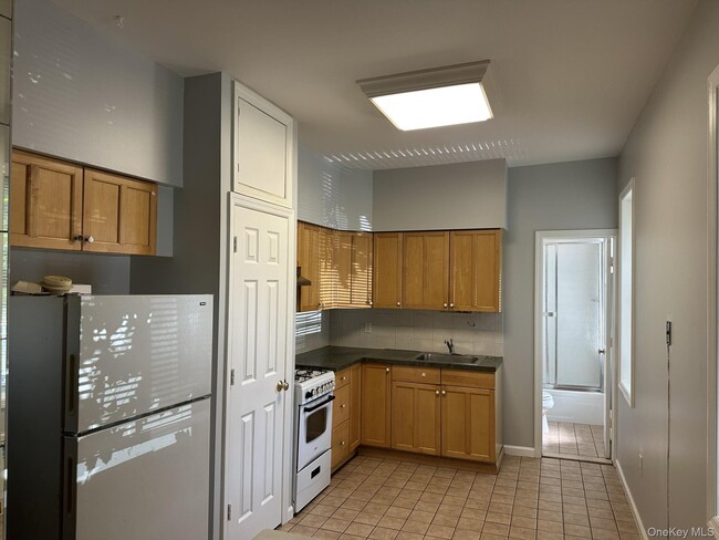 Photo - 49 5th St Unit 1