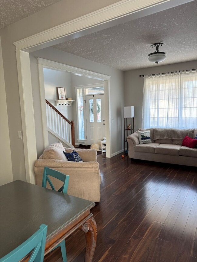 Photo - RARE! 5 Bedroom Rental Home pre-leasing for the end of February! Entertainers' Paradise - Pet Fri...
