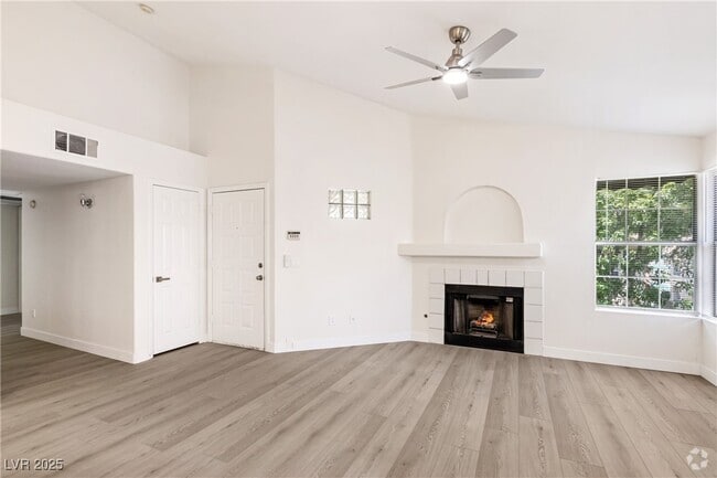 Building Photo - 2251 Wigwam Pkwy Unit 424 Rental