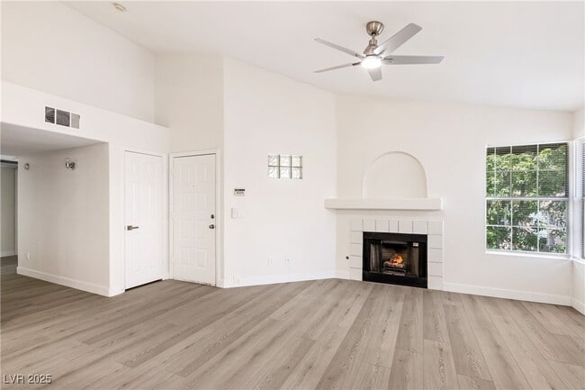 Photo - 2251 Wigwam Pkwy Unit 424