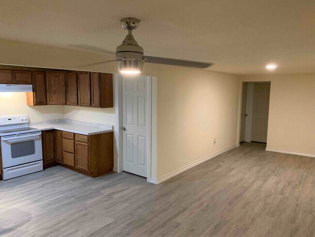 Photo - 160 Lavaca St