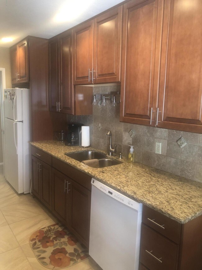 1149 E Sandpiper Dr Unit 214